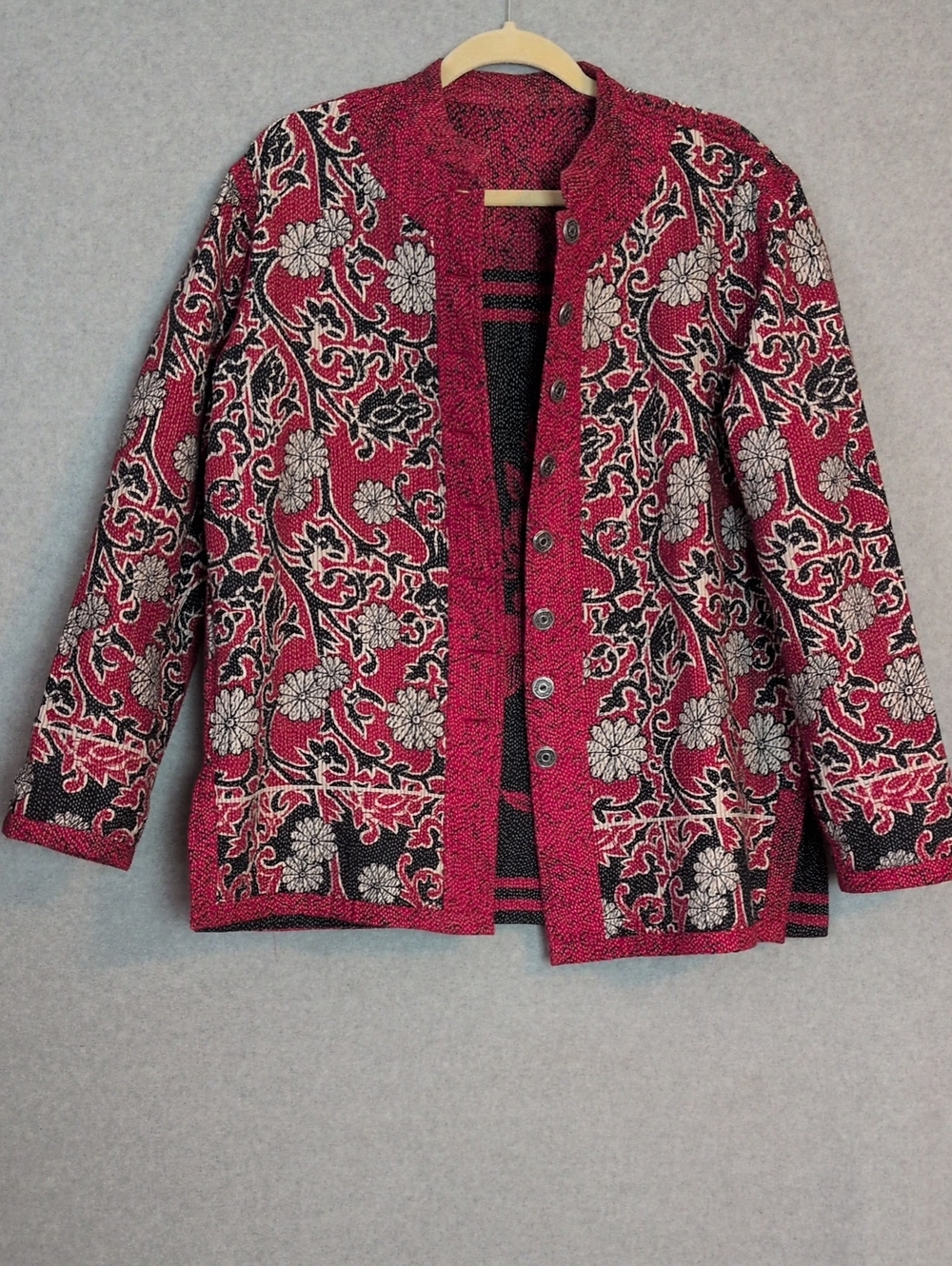 Reversible Jacket Red Black Solid Floral